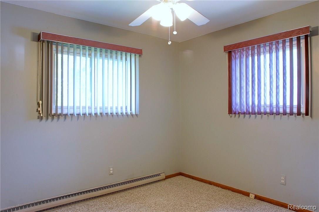 52126 Romeo Plank Road Macomb, MI 48042 - Photo 25 of 30 Bedroom 3 - View 2