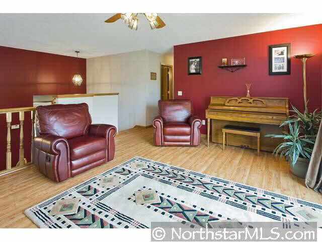 961 Stanwix Road Eagan, MN 55123 - Photo 6 of 10 Gallery Image 6