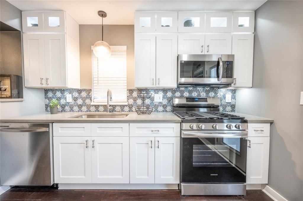 111 Kaylor Road Pittsburgh, PA 15237 - Photo 2 of 25 Gallery Image 2