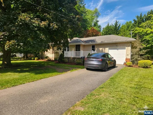 $4,700 | 99 Knickerbocker Road, Demarest, NJ 07627