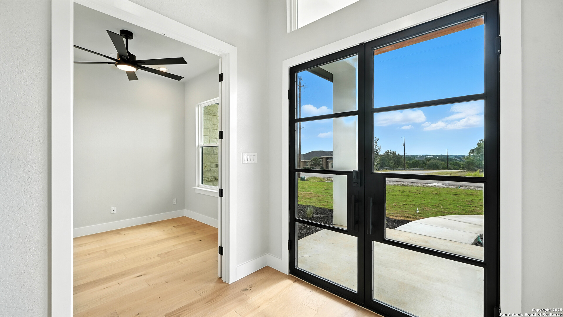 306 Toucan Drive Spring Branch, TX 78070 - Photo 7 of 50 a view of an entryway