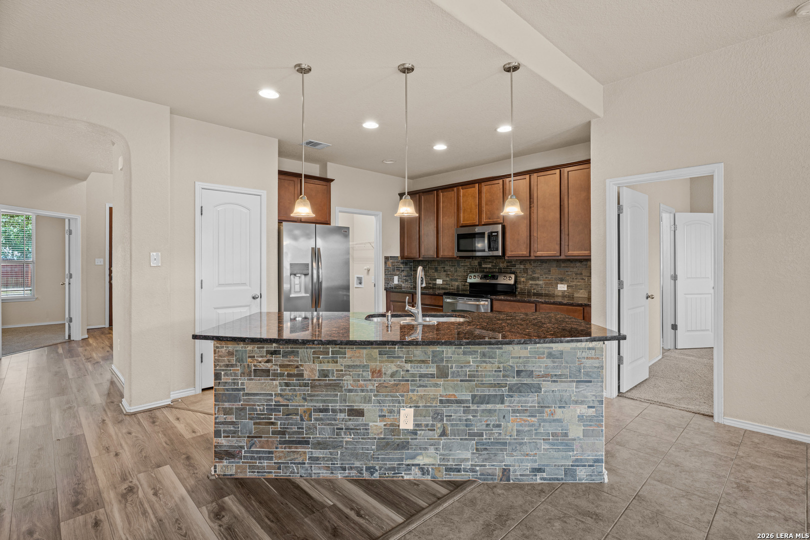 129 Enchanted View Cibolo, TX 78108 - Photo 6 of 31