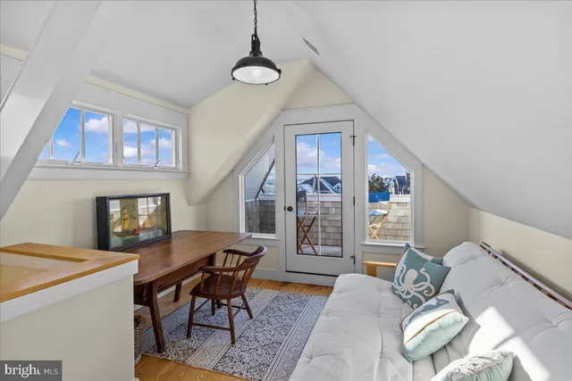 $3,900,000 | 683 Lake Avenue, Bay Head, NJ 08742