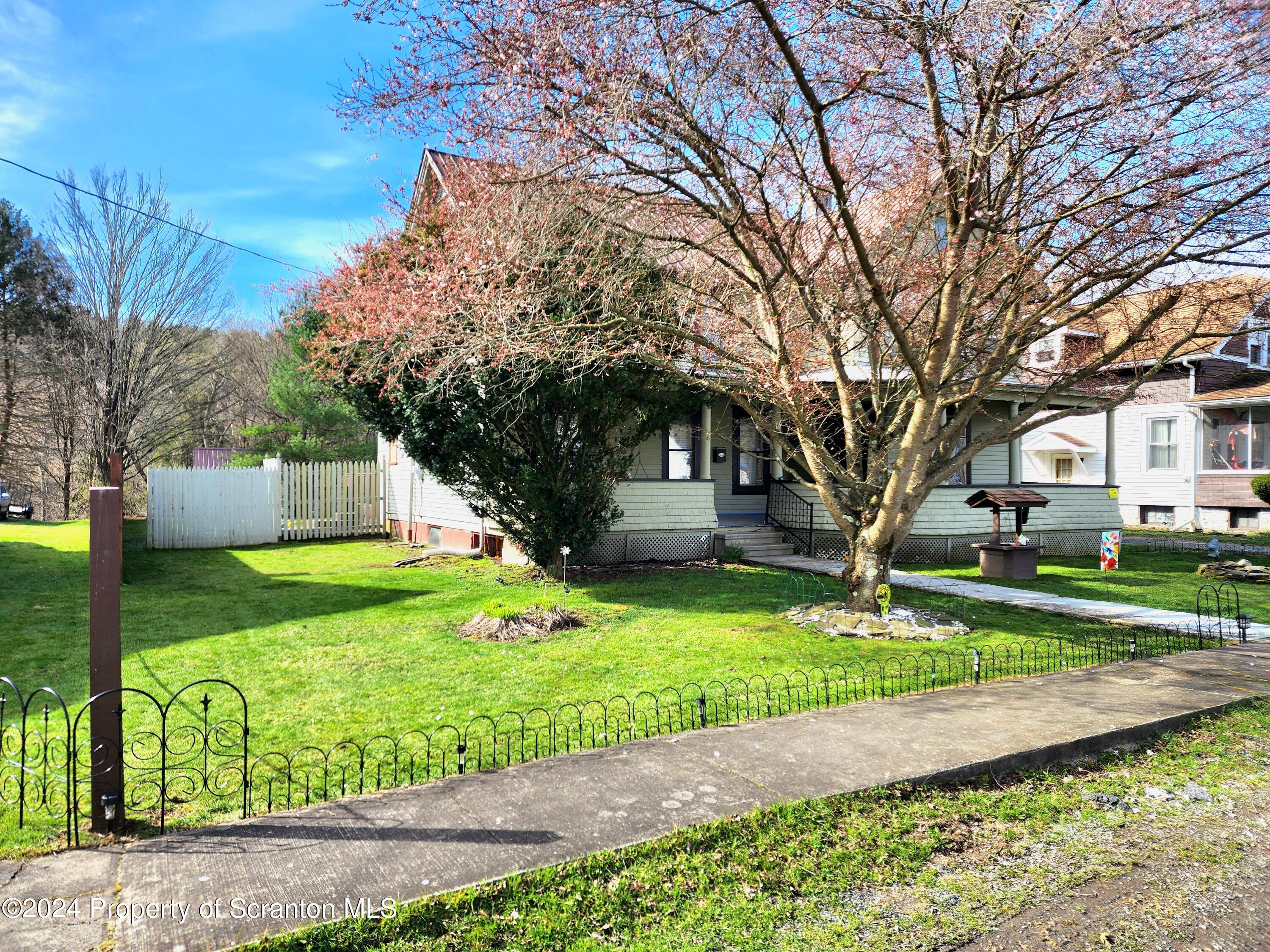 6 High Street Nicholson, PA 18446 - Photo 3 of 90 Gallery Image 3