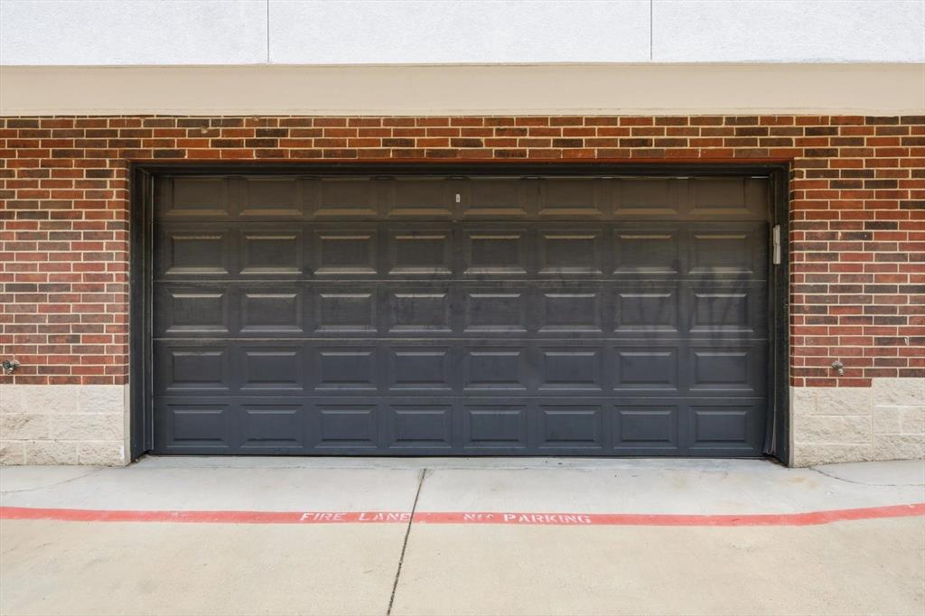 4110 Fairmount Street, Unit 1004 Dallas, TX 75219 - Photo 28 of 35 a view of wooden door