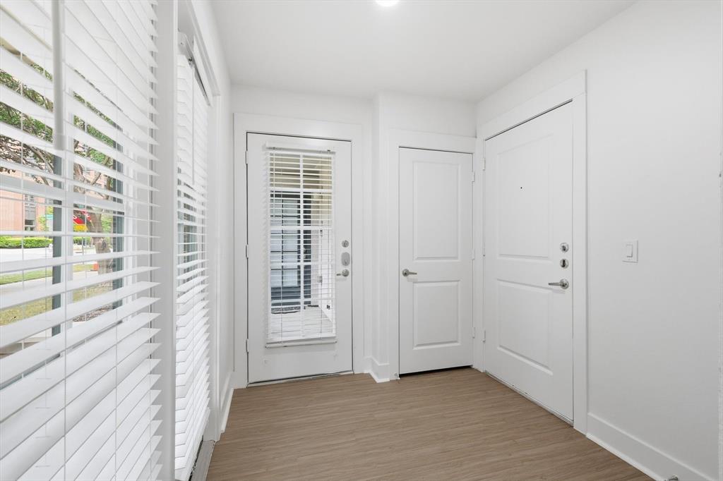 4110 Fairmount Street, Unit 1004 Dallas, TX 75219 - Photo 8 of 35 a view of a bathroom with an empty room