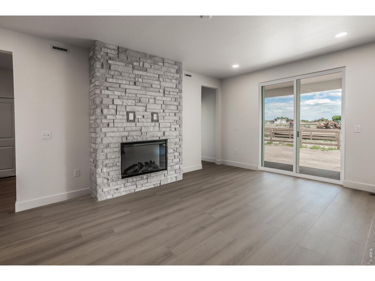 6087 Red Barn Road Timnath, CO 80547 - Photo 9 of 47 EXAMPLE PHOTO: LIVING ROOM