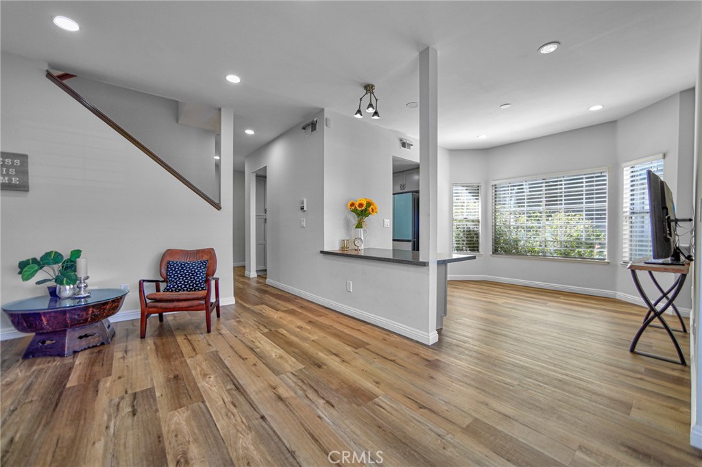 20851 Community Street, Unit 10 Winnetka, CA 91306 - Photo 3 of 23