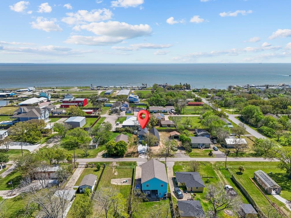 125 4th Street San Leon, TX 77539 - Photo 5 of 41