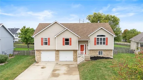 $360,000 | 7808 Northeast 109th Circle, Kansas City, MO 64157