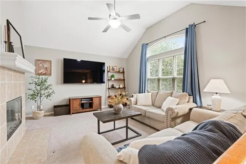 $360,000 | 7808 Northeast 109th Circle, Kansas City, MO 64157