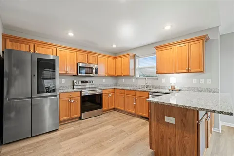 $360,000 | 7808 Northeast 109th Circle, Kansas City, MO 64157