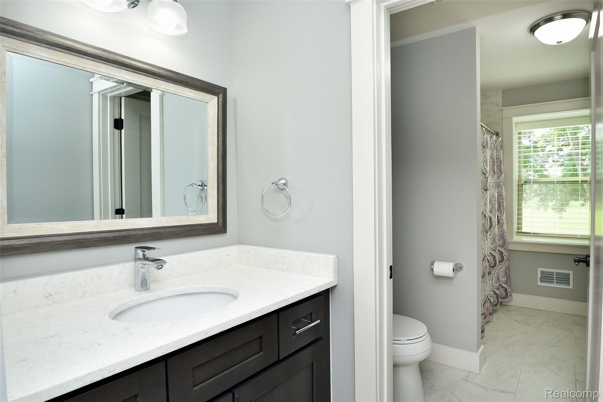 2396 Franklin Road Berkley, MI 48072 - Photo 26 of 42 2396 Franklin_29.JPG