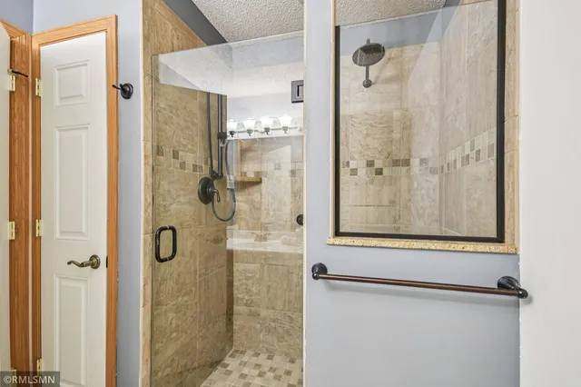 $425,000 | 11187 Eagle Ridge Way, Chisago City, MN 55013