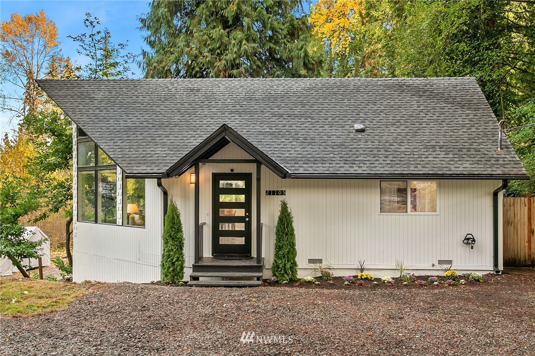 21105 West Richmond Road Bothell, WA 98021 - Photo 2 of 21 a view of outdoor space and yard