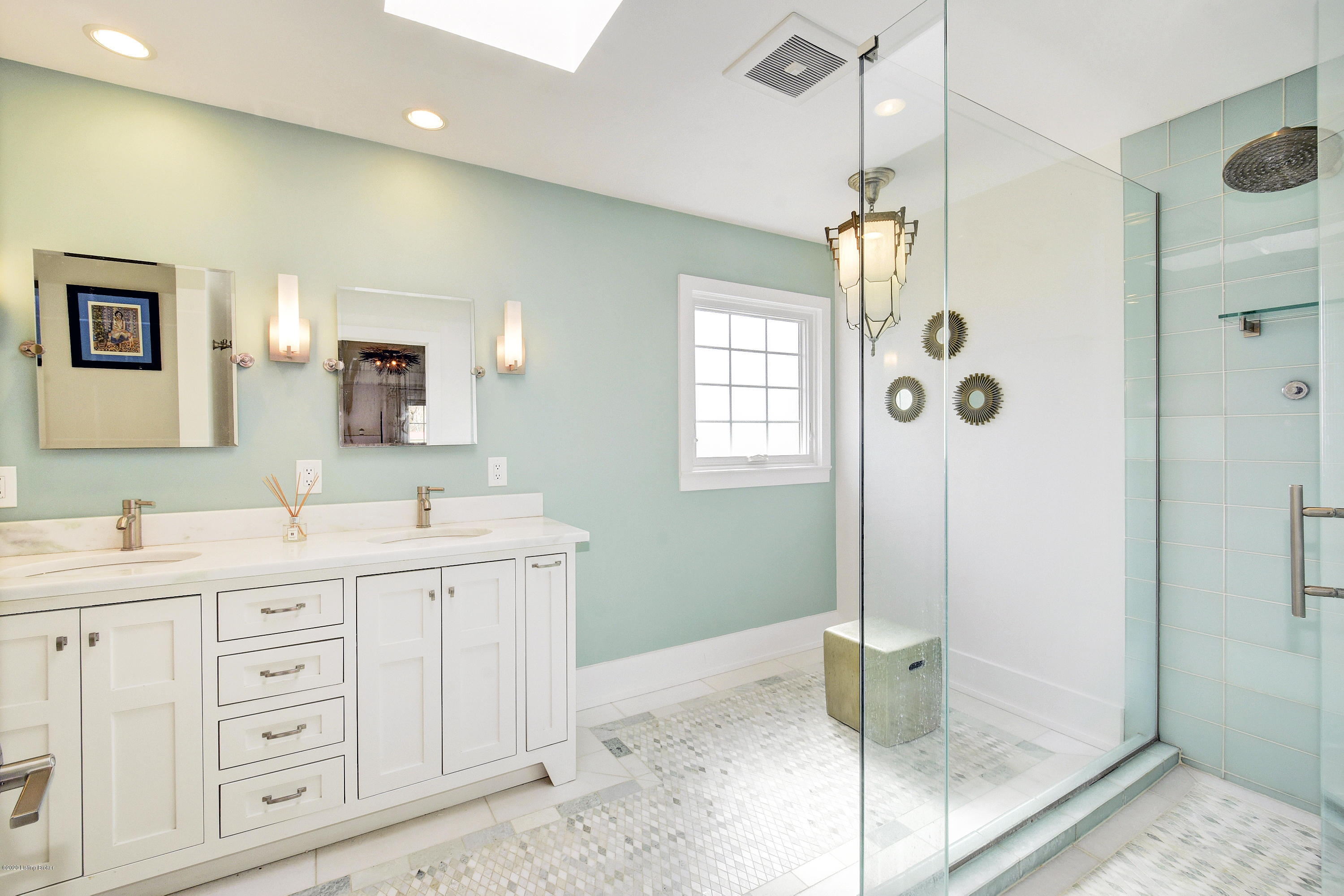 7006 Rock Hill Road Prospect, KY 40059 - Photo 35 of 70 Master suite bath