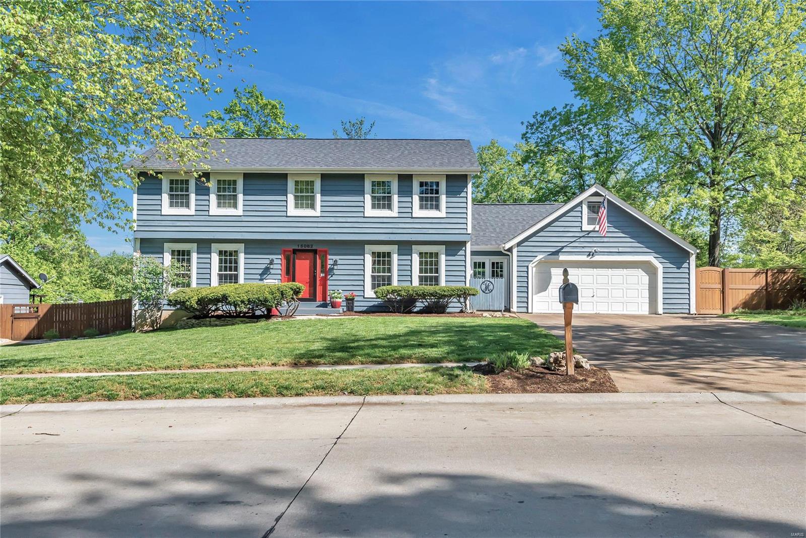 15082 Country Ridge Drive Chesterfield, MO 63017 - Photo 1 of 38 Gallery Image 1