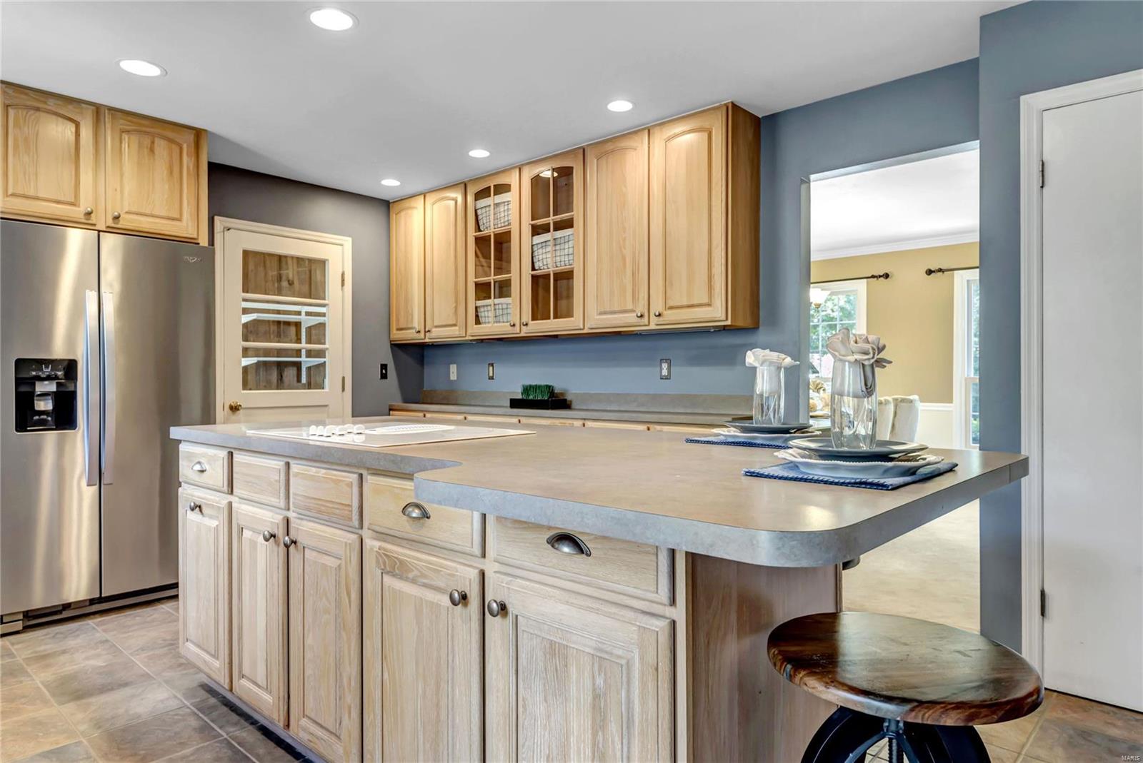 15082 Country Ridge Drive Chesterfield, MO 63017 - Photo 4 of 38 Gallery Image 4