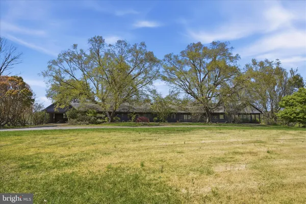 $1,600,000 | 2517 5 Points Road, Marshall, VA 20115