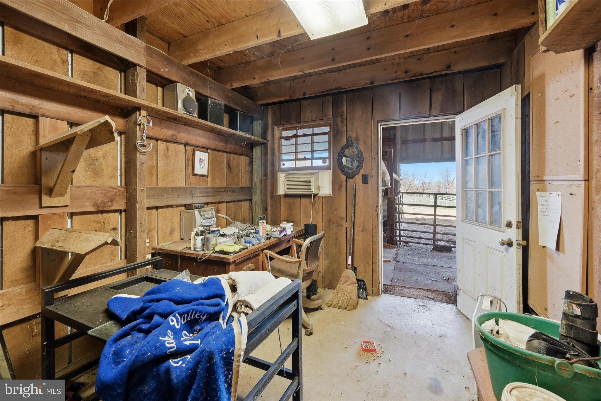 2517 5 Points Road Marshall, VA 20115 - Photo 107 of 147 Tack Room