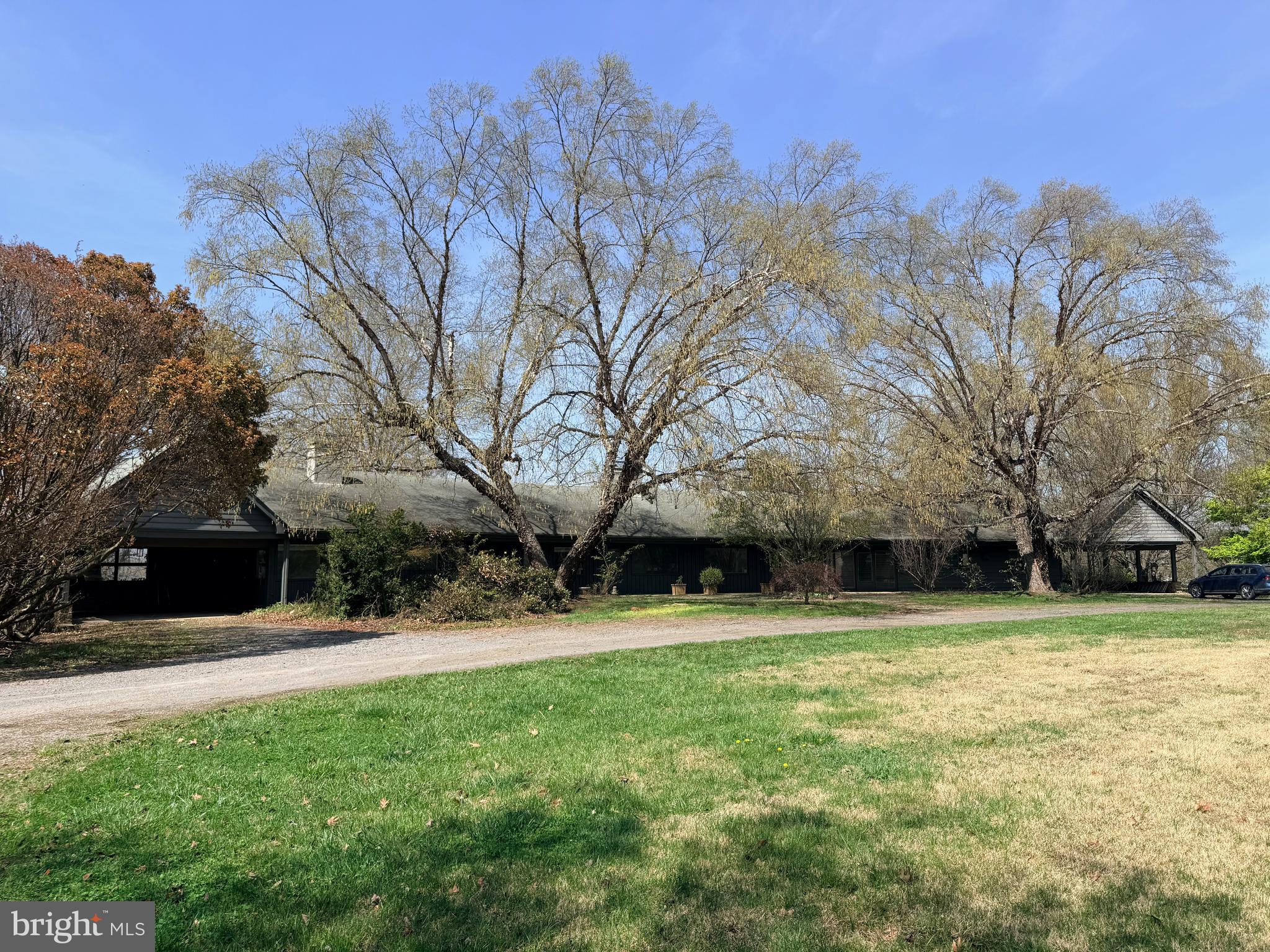 2517 5 Points Road Marshall, VA 20115 - Photo 2 of 8