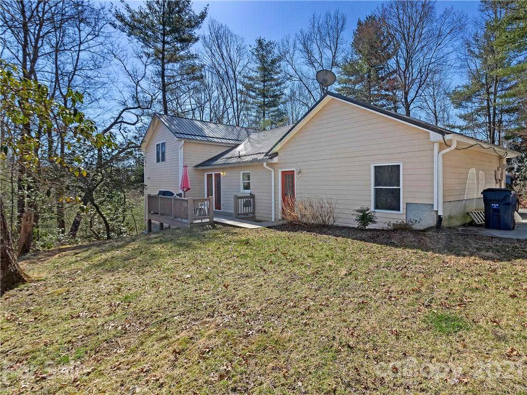 694 Tiptop Road Brevard, NC 28712 - Photo 30 of 32 Gallery Image 30
