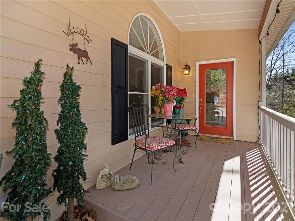 694 Tiptop Road Brevard, NC 28712 - Photo 8 of 32 Gallery Image 8