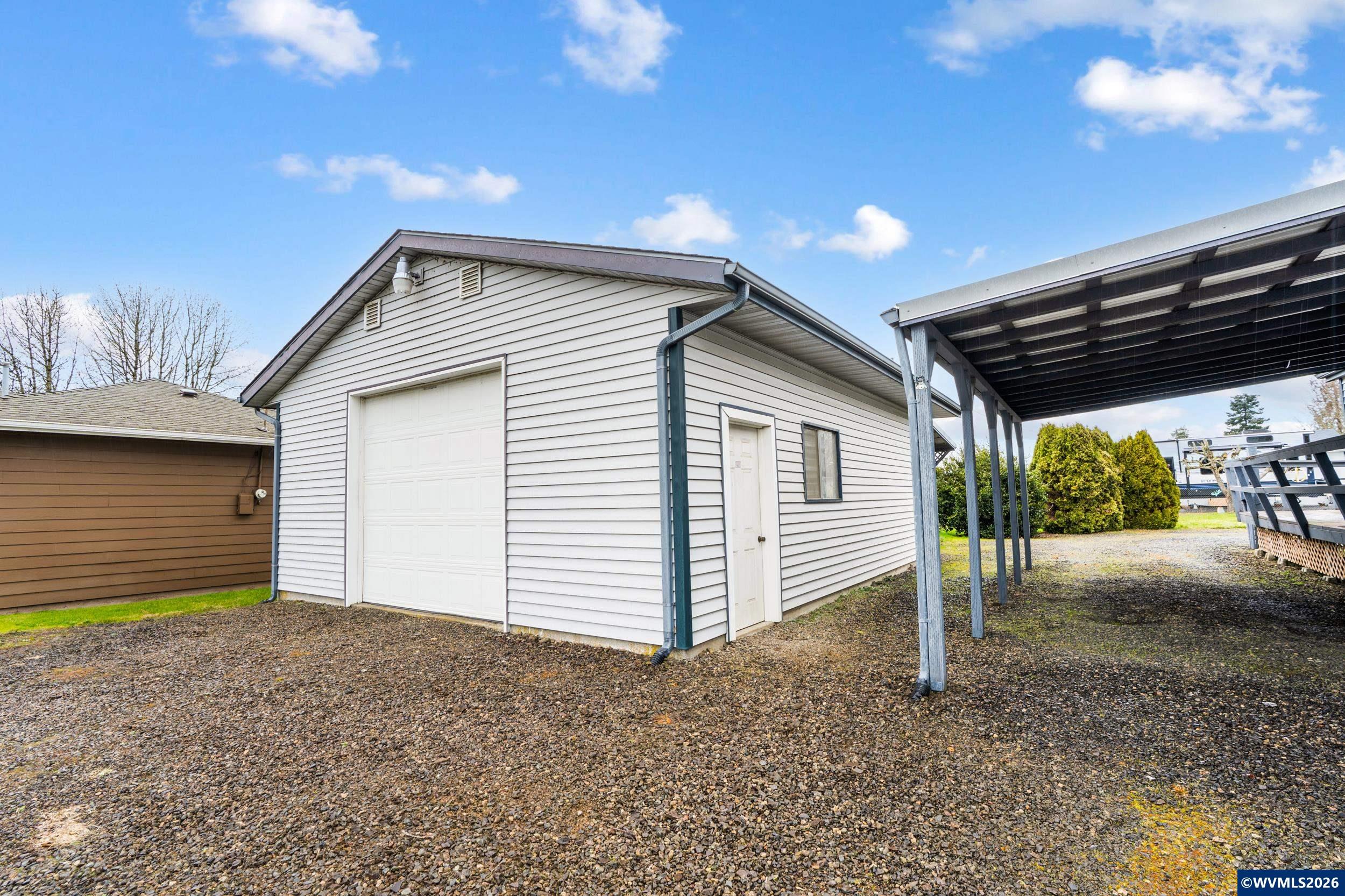4639 Knox Butte Road East Albany, OR 97322 - Photo 21 of 48 Gallery Image 21