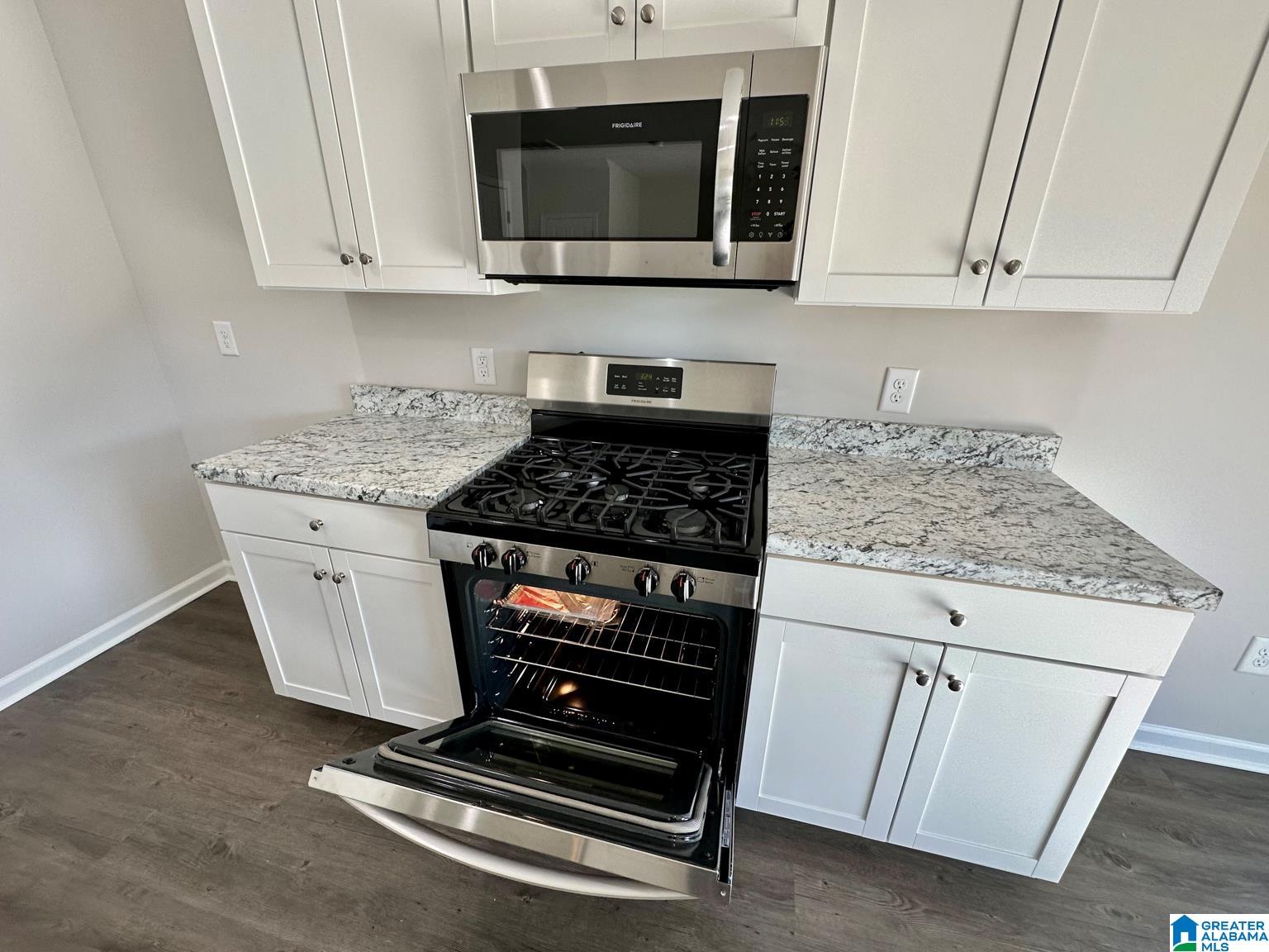 8801 Rockhampton Drive Leeds, AL 35094 - Photo 8 of 21