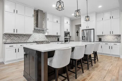 $1,250,000 | 2009 Nature View Loop, Driftwood, TX 78619