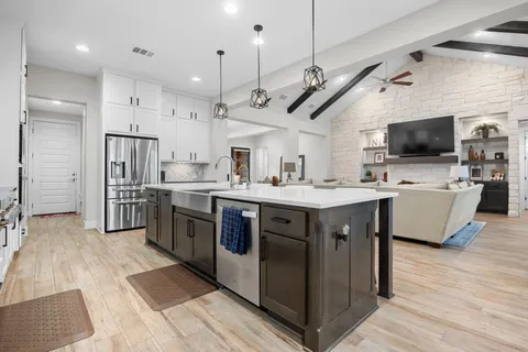 $1,250,000 | 2009 Nature View Loop, Driftwood, TX 78619