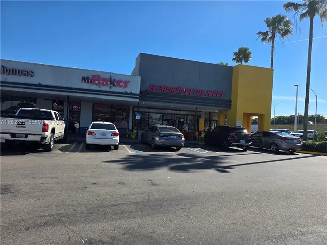 $299,900 | 17000 Northwest 67th Avenue, Unit 126, Hialeah, FL 33015