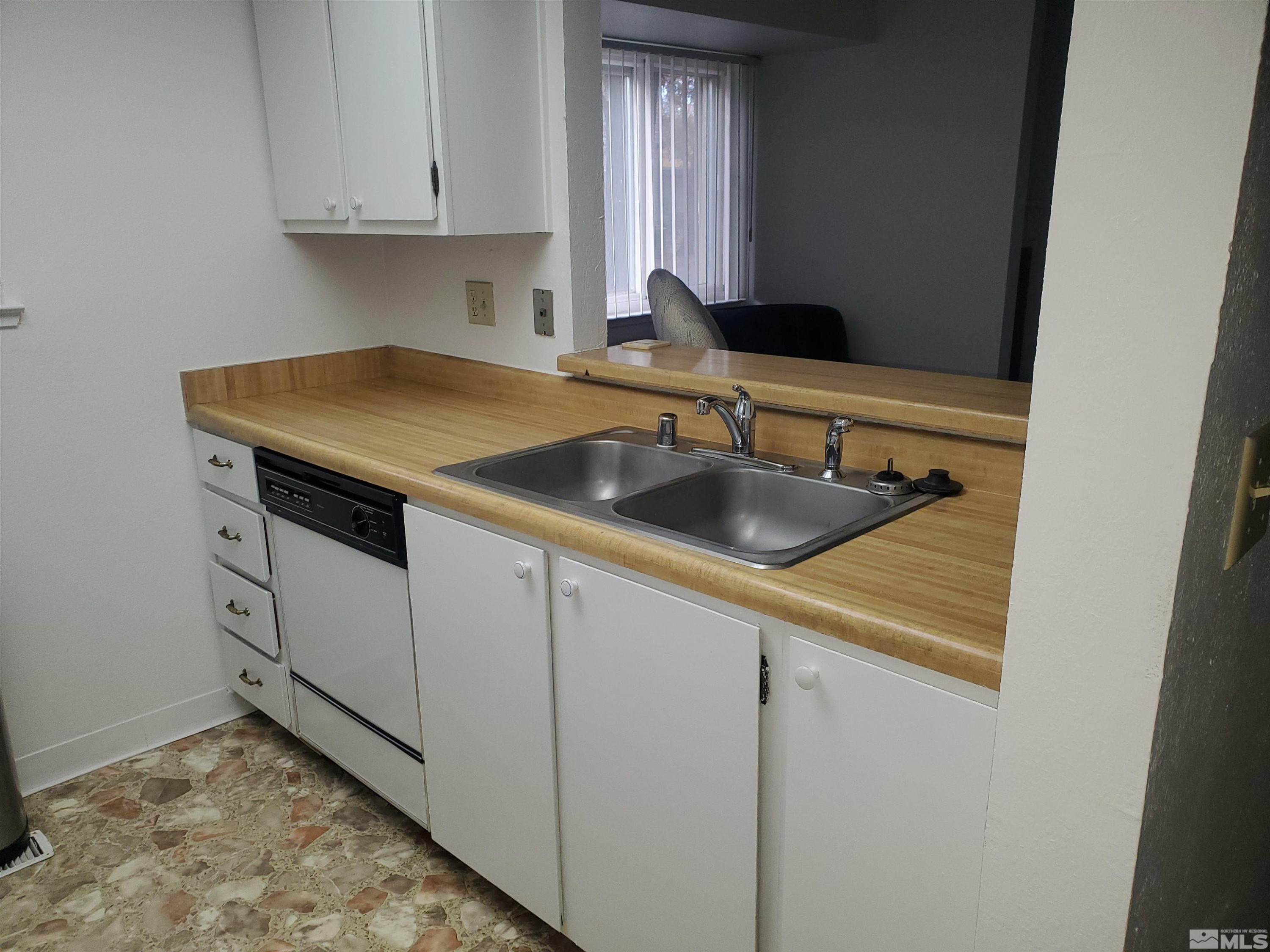 2341 Roundhouse Road Sparks, NV 89431 - Photo 5 of 13 Photo 5