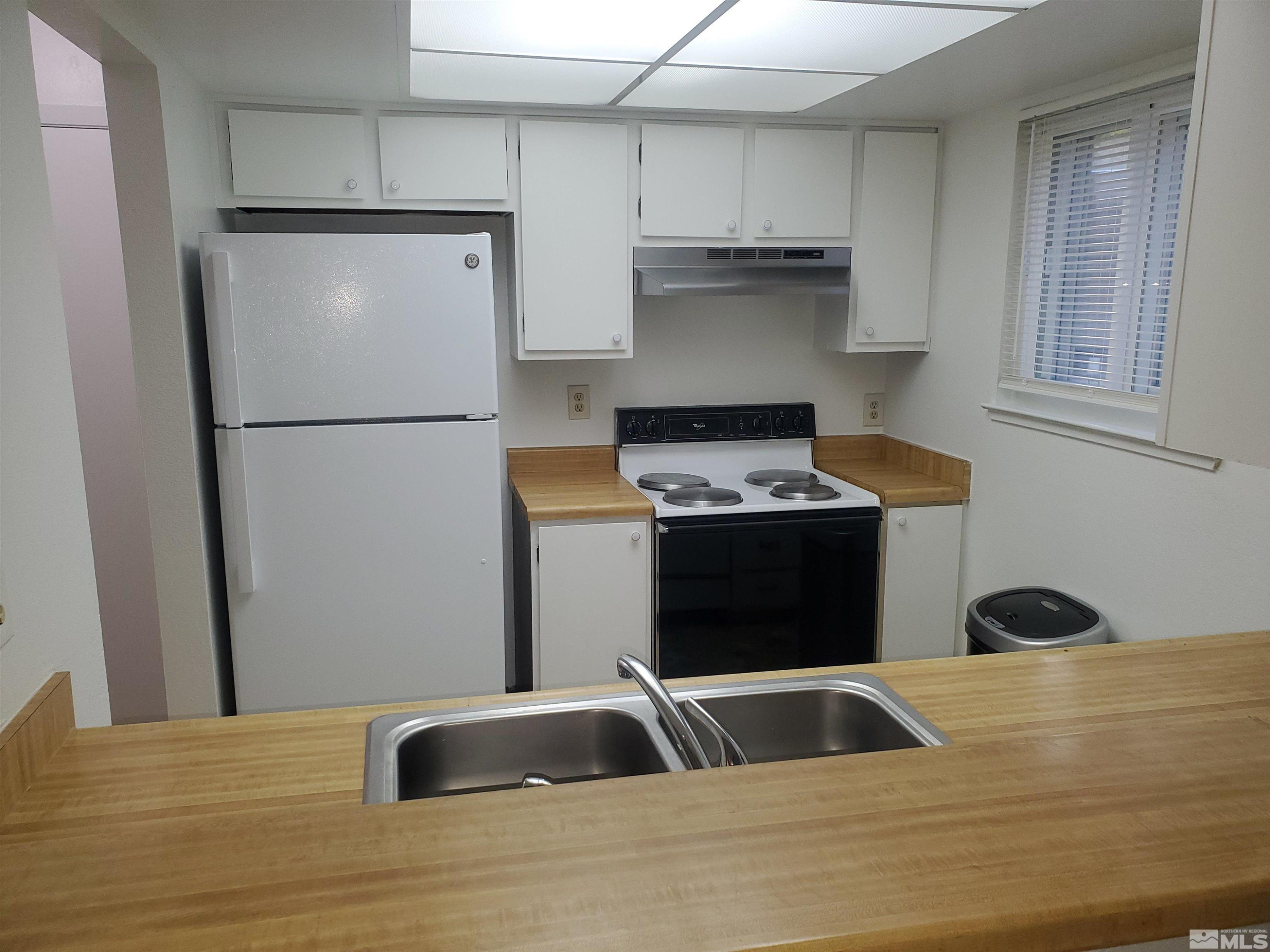2341 Roundhouse Road Sparks, NV 89431 - Photo 7 of 13 Photo 7