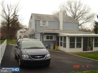 203 Garth Road Oreland, PA 19075 - Photo 2 of 8 Gallery Image 2