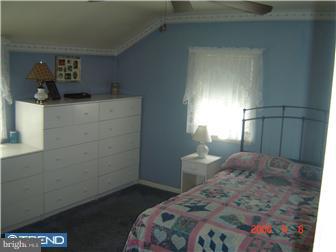 203 Garth Road Oreland, PA 19075 - Photo 7 of 8 Gallery Image 7