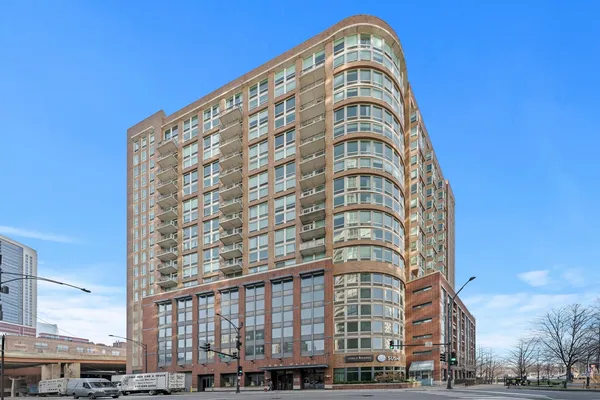 $4,500 | 600 North Kingsbury Street, Unit 1609, Chicago, IL 60654