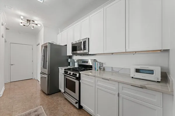 $4,500 | 600 North Kingsbury Street, Unit 1609, Chicago, IL 60654
