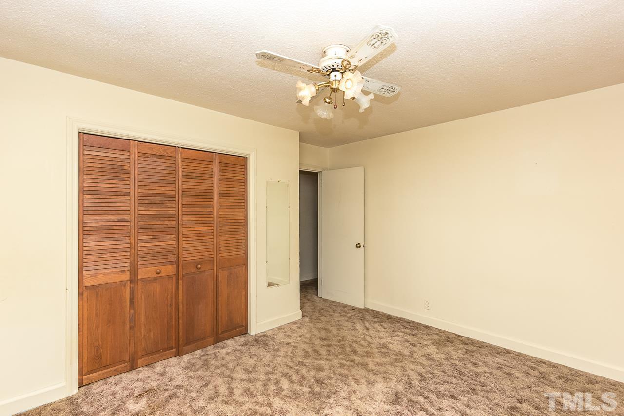 10905 Leesville Road Raleigh, NC 27617 - Photo 12 of 30