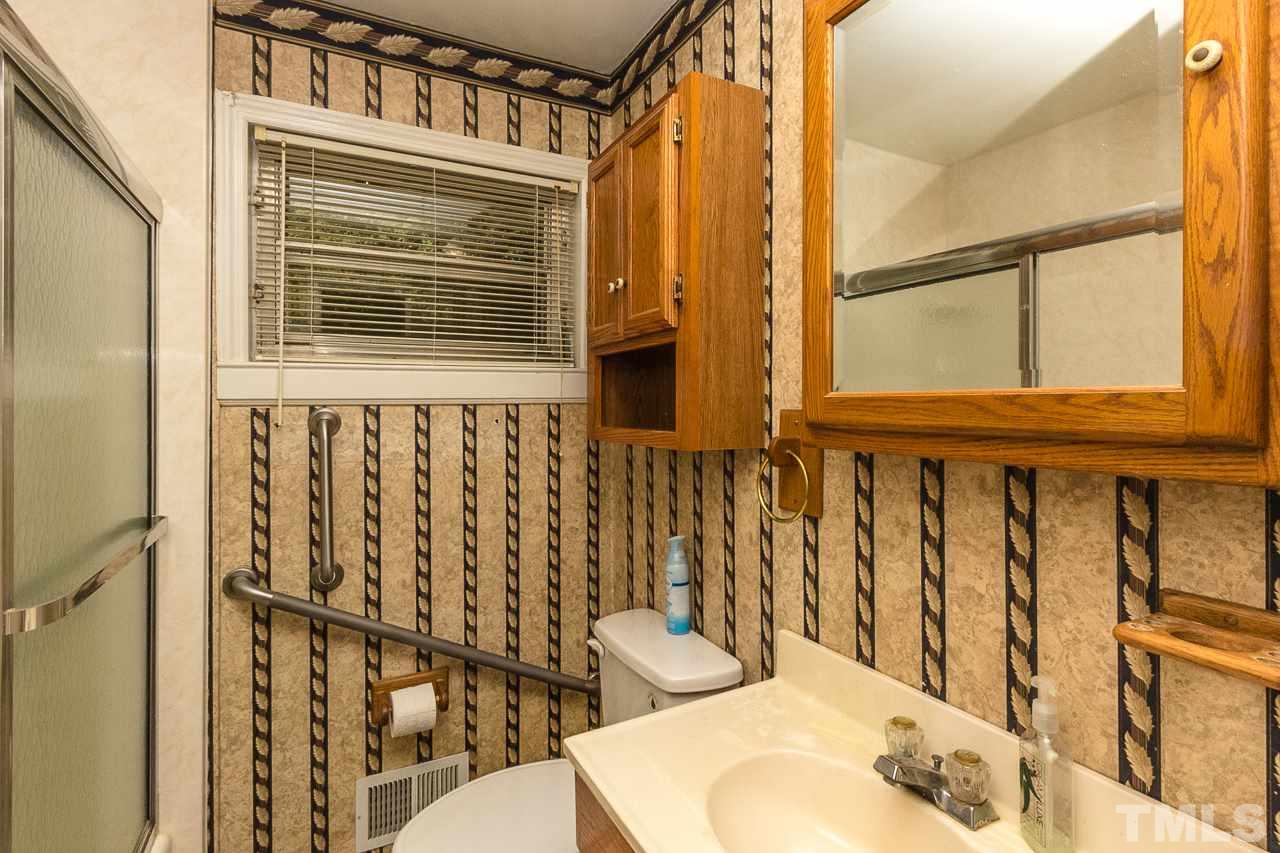 10905 Leesville Road Raleigh, NC 27617 - Photo 17 of 30