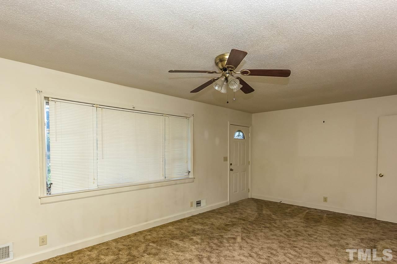 10905 Leesville Road Raleigh, NC 27617 - Photo 9 of 30