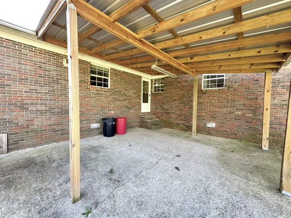 $179,000 | 115 South Oak Street, Collinwood, TN 38450