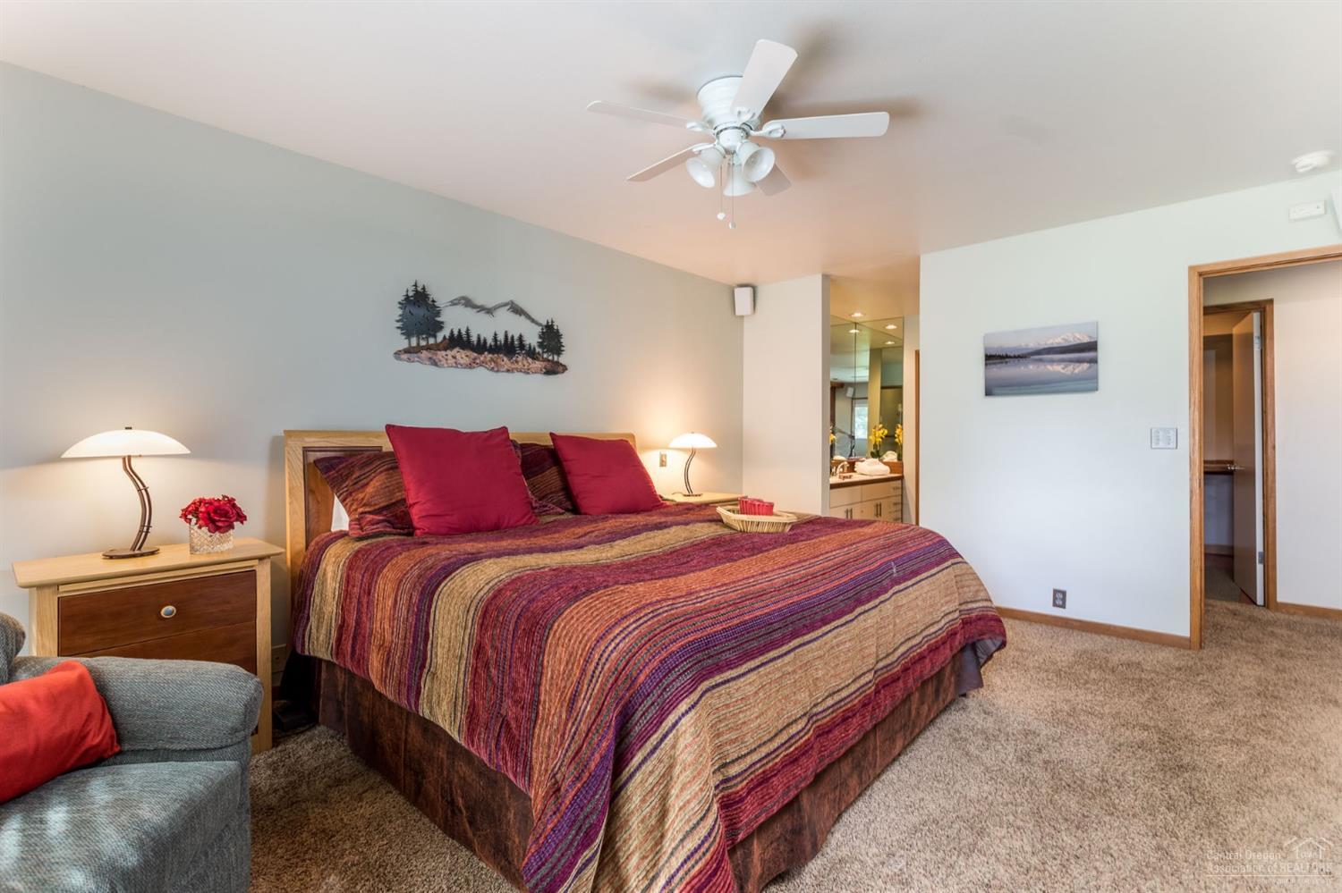 57245 Meadow House Loop Sunriver, OR 97707 - Photo 10 of 24 Additional Photo