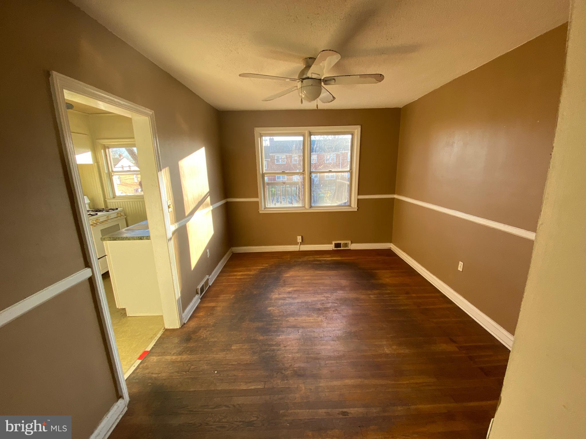 1401 Cedarcroft Road Baltimore, MD 21239 - Photo 3 of 12