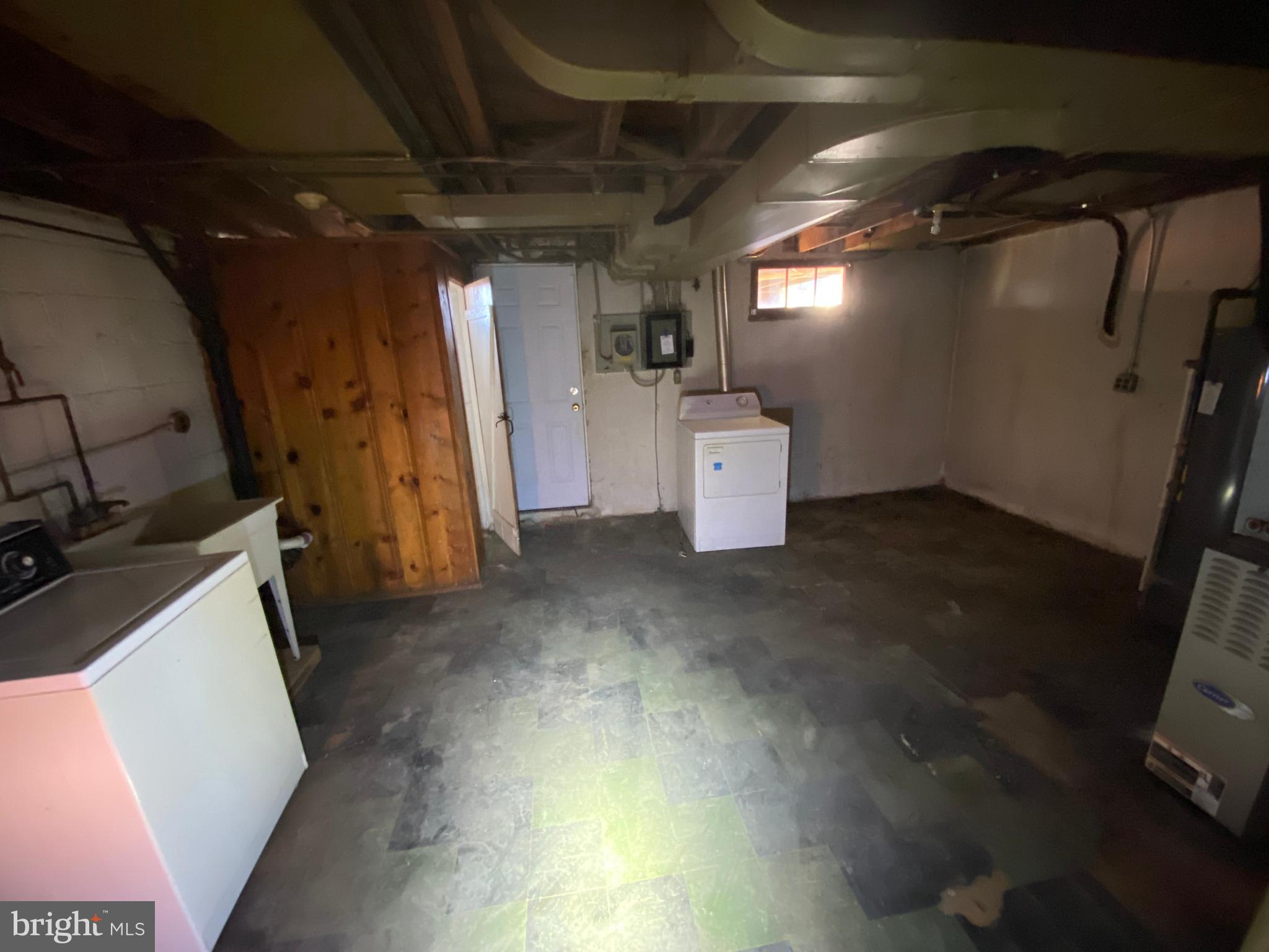 1401 Cedarcroft Road Baltimore, MD 21239 - Photo 8 of 12