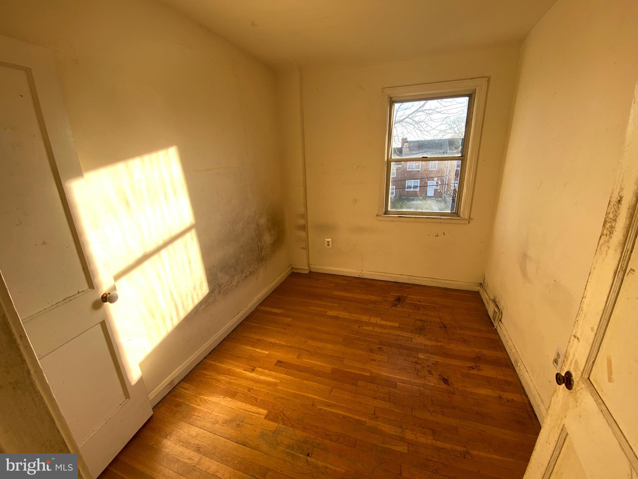 1401 Cedarcroft Road Baltimore, MD 21239 - Photo 9 of 12