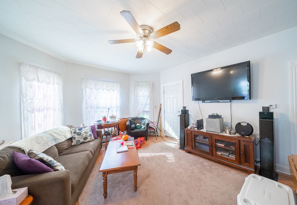 236 Tecumseh Street Fall River, MA 02721 - Photo 14 of 32 Gallery Image 14