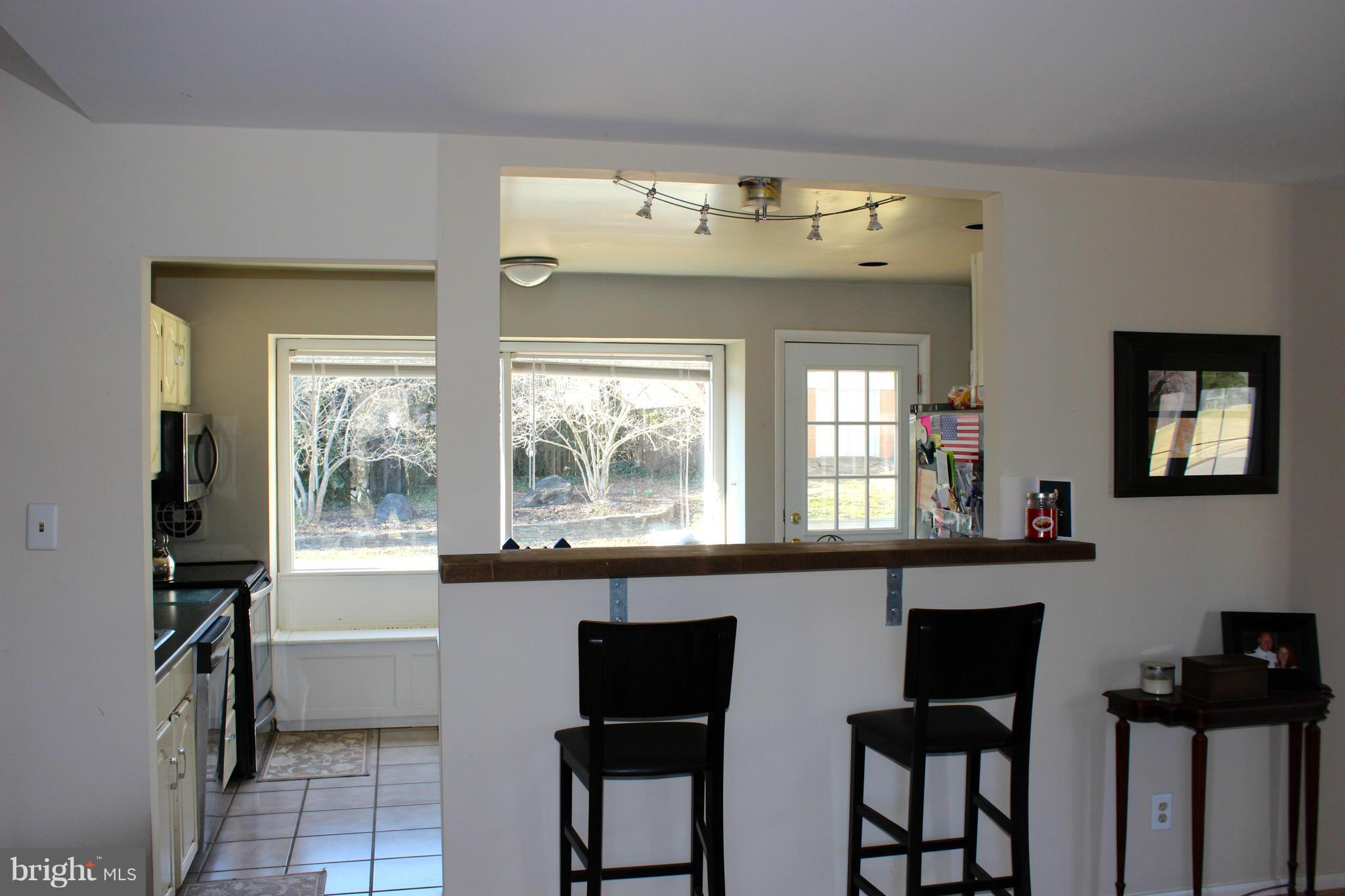5940 Craft Road Alexandria, VA 22310 - Photo 10 of 18 Interior (General)