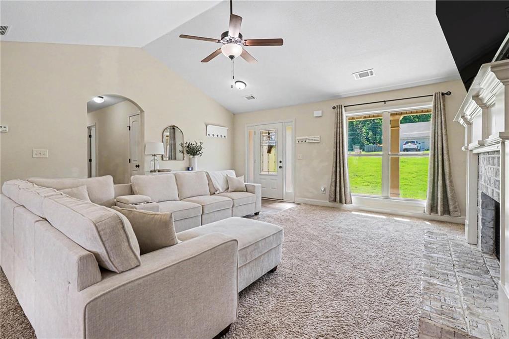 48 Robins Landing Winder, GA 30680 - Photo 8 of 32