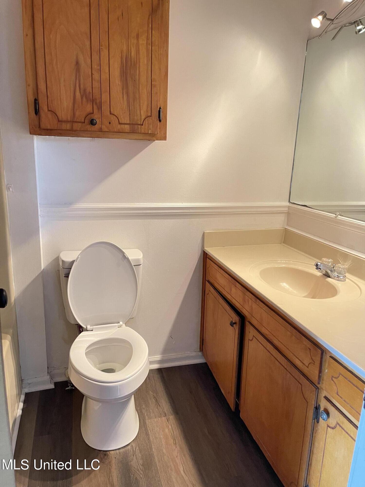 5733 Lucius Taylor Road Como, MS 38619 - Photo 4 of 13 bathroom